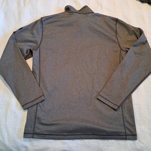 North Face men's Large 1/4 zip pullover shirt with logo embroidered on chest - Picture 3 of 6